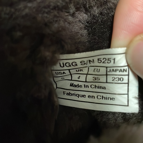 Classic Short Uggs - Picture 4 of 5